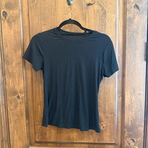 ALO Yoga Black Short Sleeve Tee
